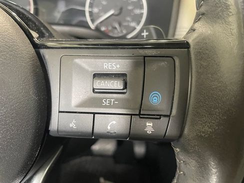 Certified 2022 Nissan Rogue SV w/ SV Premium Package FWD image 14