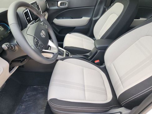 New 2026 Hyundai Venue SEL image 10