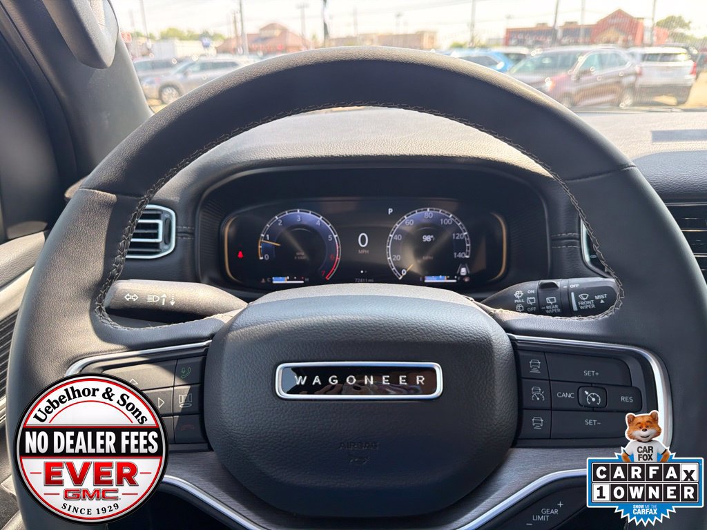 Used 2025 Jeep Wagoneer L Series II w/ 8-pass Seating Package AWD/4WD image 29
