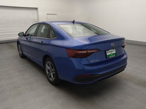 Used 2024 Volkswagen Jetta SE FWD image 5