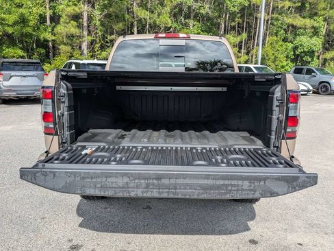 Used 2023 Nissan Frontier PRO-4X w/ Pro-4X Premium Package AWD/4WD image 13