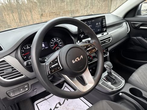 Certified 2023 Kia Seltos LX image 24