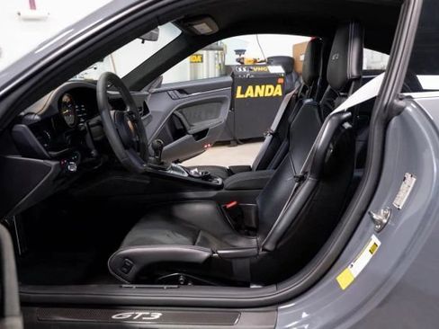 Used 2022 Porsche 911 GT3 RWD image 21