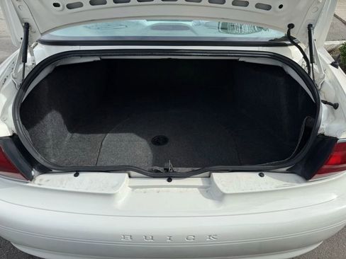 Used 2005 Buick Century Sedan image 10