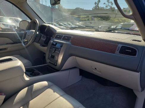 Used 2008 GMC Yukon SLT w/ SLT Preferred Equipment Group image 26