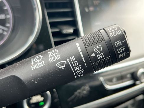 Used 2018 Buick Encore Preferred image 25