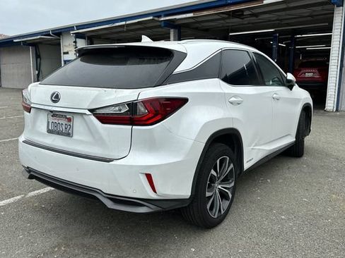 Used 2017 Lexus RX 450h AWD w/ Cold Weather Package image 5