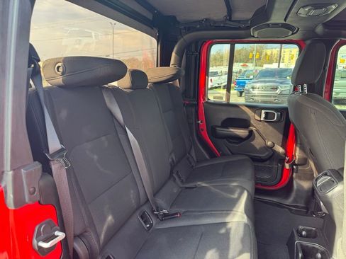 Used 2021 Jeep Gladiator Sport w/ Trailer Tow Package image 20