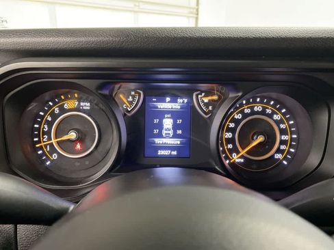 Used 2025 Jeep Wrangler Unlimited Sport AWD/4WD image 27