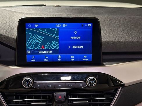 Used 2022 Ford Escape SEL image 18