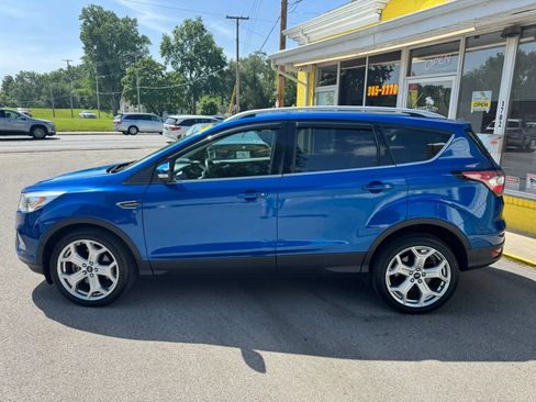Used 2018 Ford Escape Titanium AWD/4WD image 3