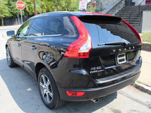Used 2011 Volvo XC60 T6 image 8