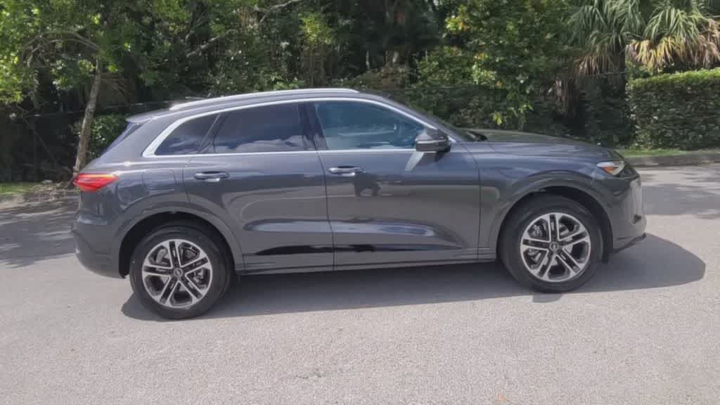 Used 2025 Audi Q5 Premium w/ Premium Plus AWD/4WD image 9