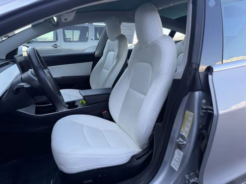 Used 2018 Tesla Model 3 Long Range image 14