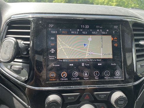 Used 2021 Jeep Grand Cherokee Limited w/ Sun & Sound Group AWD/4WD image 17