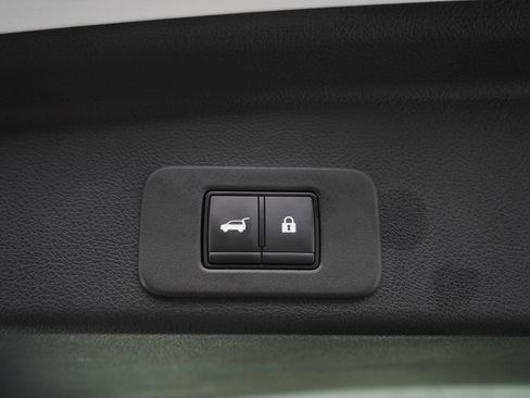 Used 2025 Nissan Murano SL AWD/4WD image 11