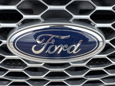 Certified 2024 Ford Edge SEL w/ Convenience Package AWD/4WD image 13