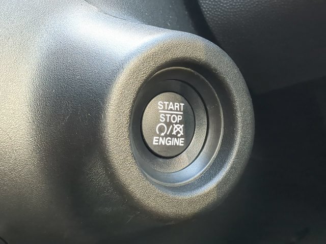 Used 2025 RAM ProMaster 2500 w/ U-Haul Equipment Group FWD image 31