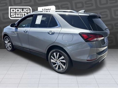 Used 2024 Chevrolet Equinox Premier AWD/4WD image 3