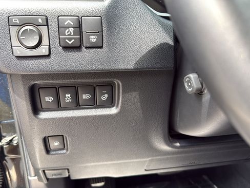 Used 2023 Lexus GX 460 Premium AWD/4WD image 21