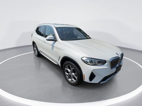 Used 2023 BMW X3 xDrive30i w/ Convenience Package AWD/4WD image 2