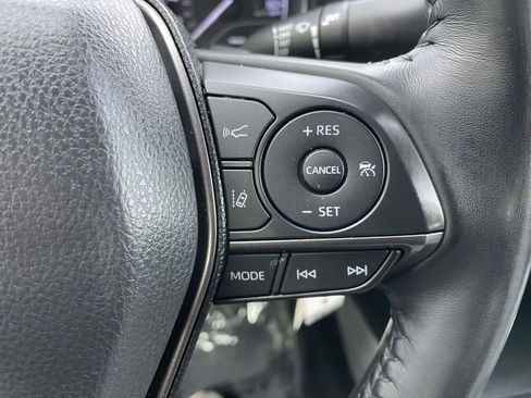 Used 2023 Toyota Camry SE image 32