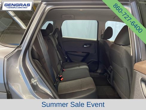 Used 2023 Nissan Rogue SV AWD/4WD image 36