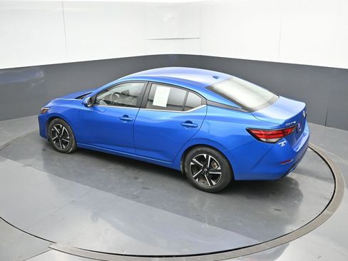 Used 2025 Nissan Sentra SV FWD image 49