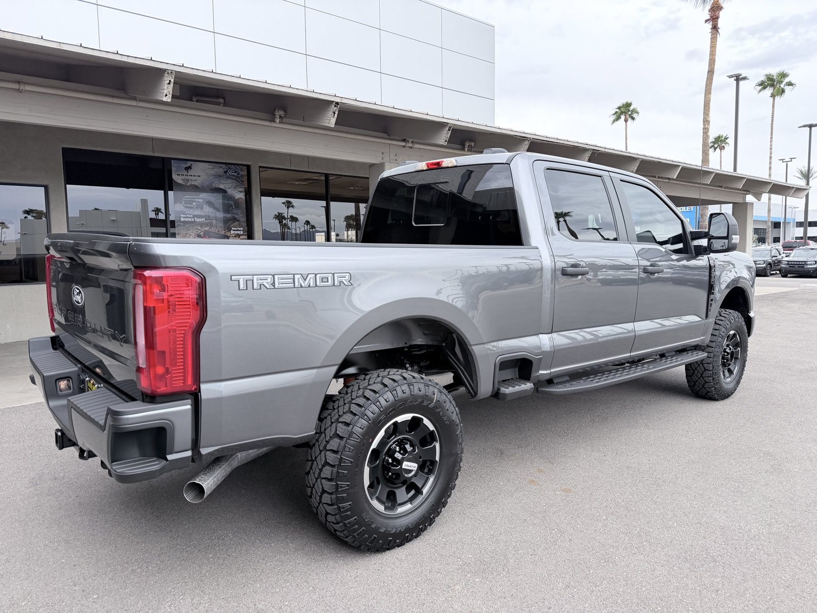 Used 2027 Ford F250 XL w/ Tremor Off-Road Package AWD/4WD image 6