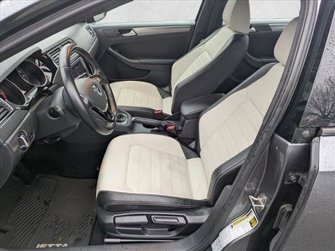 Used 2016 Volkswagen Jetta Sport w/ Lighting Package image 17