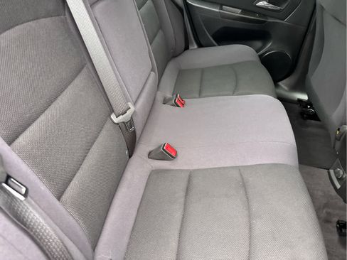 Used 2014 Chevrolet Cruze LT image 26