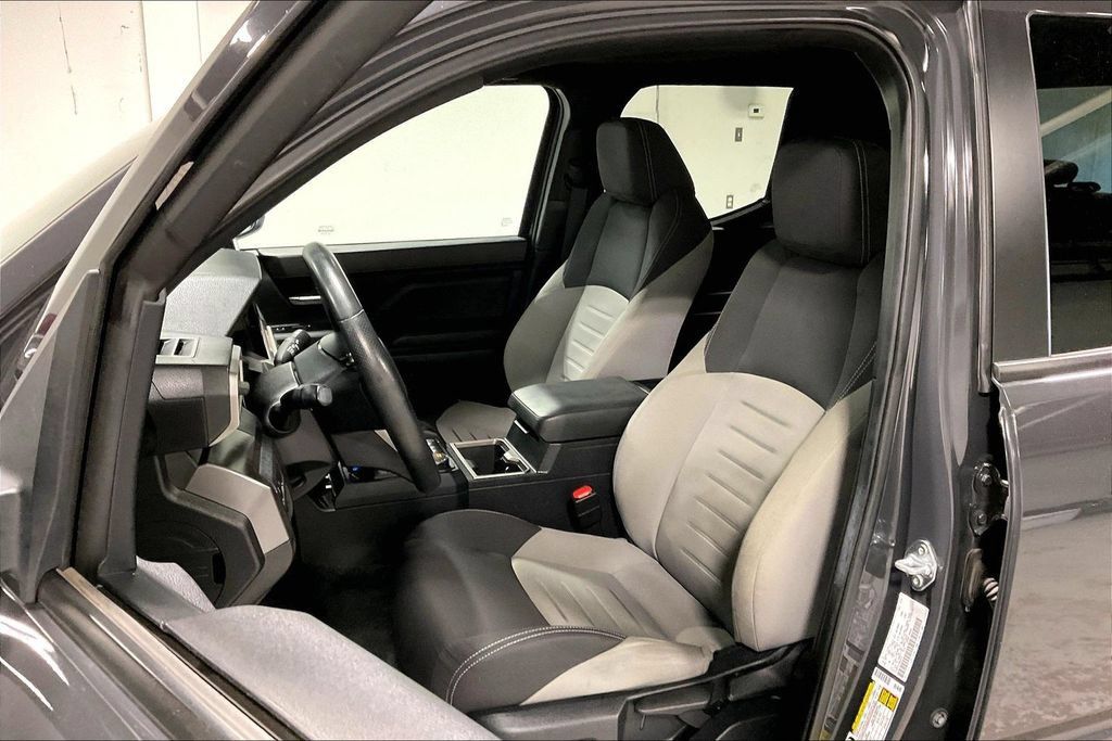 Used 2025 Toyota Tacoma TRD Sport RWD image 30