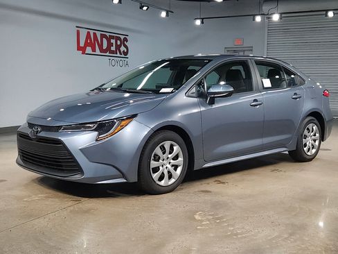 New 2026 Toyota Corolla LE image 3