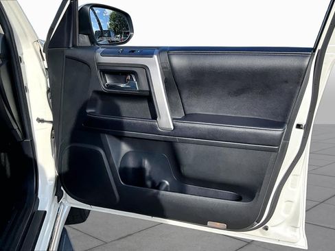 Used 2016 Toyota 4Runner Limited RWD image 22