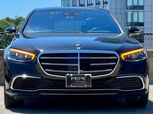 Certified 2023 Mercedes-Benz S 580 4MATIC Sedan image 3