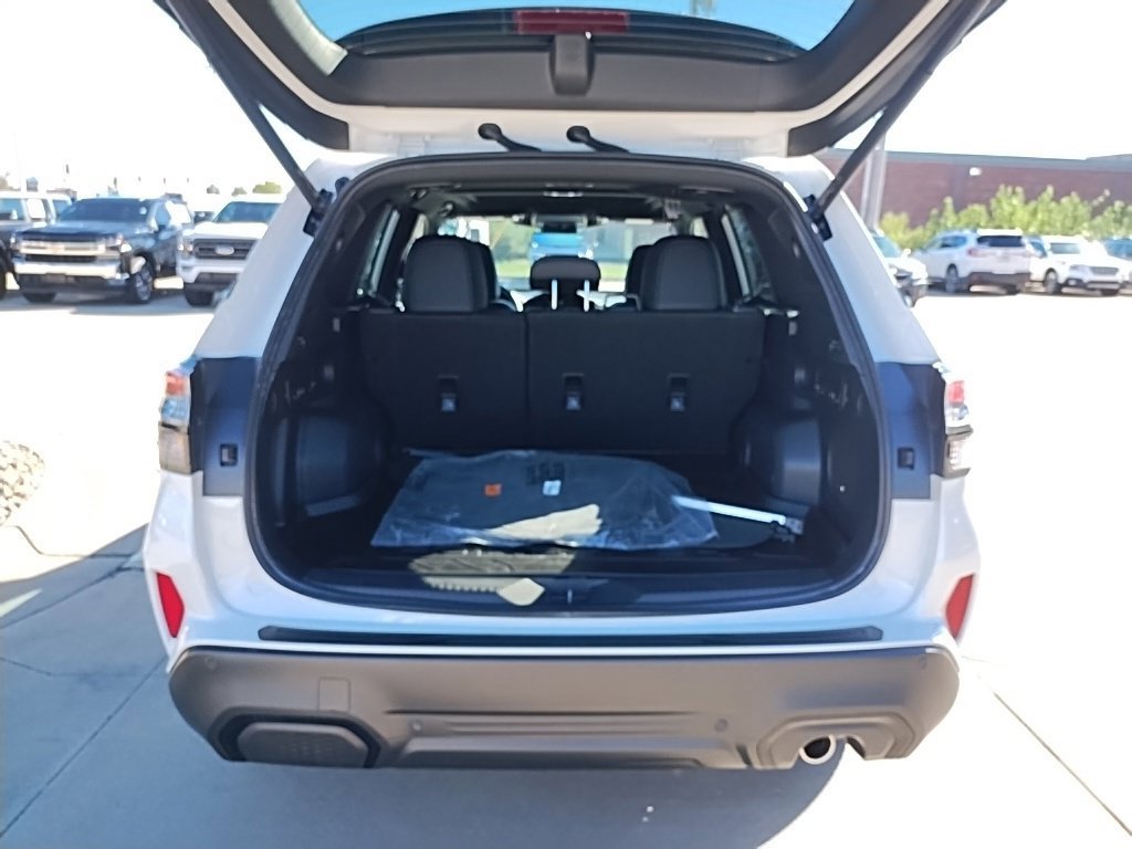 Used 2026 Subaru Forester Touring AWD/4WD image 32