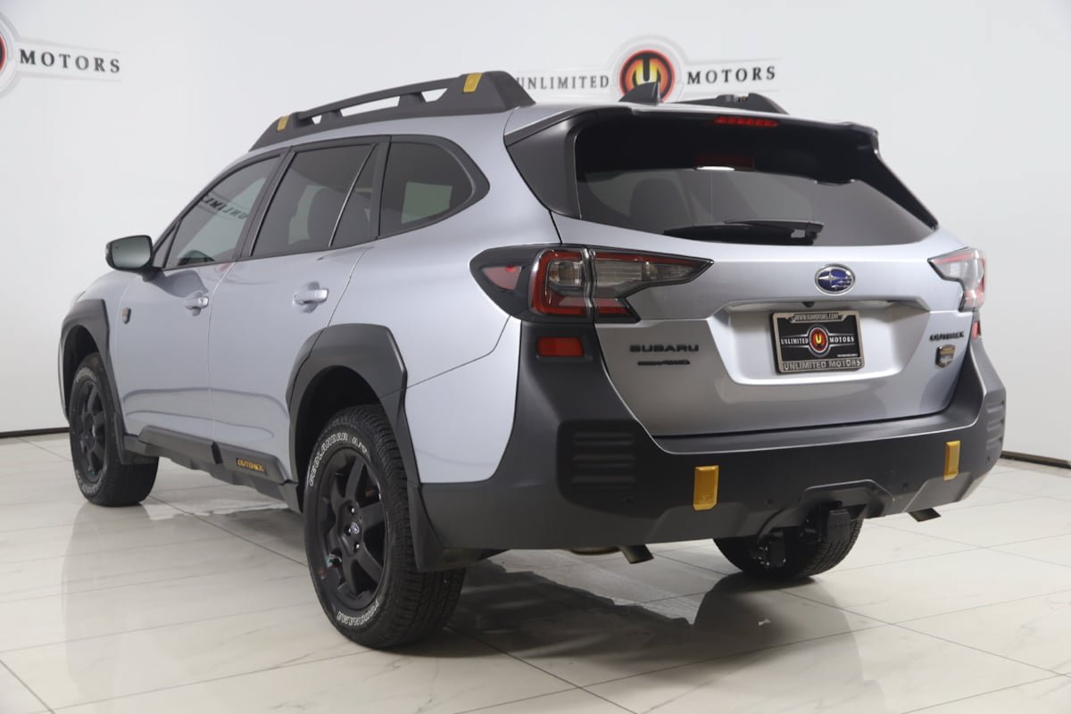 Used 2025 Subaru Outback Wilderness AWD/4WD image 4