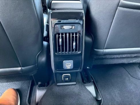 Used 2026 Jeep Compass Limited AWD/4WD image 12