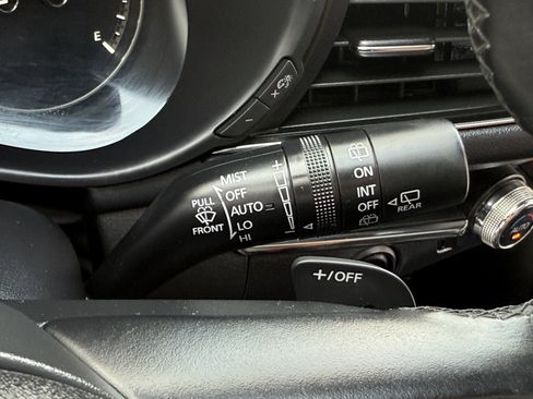 Used 2022 MAZDA MAZDA3 s image 21