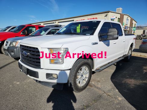 Used 2017 Ford F150 XLT w/ Equipment Group 302A Luxury image 4