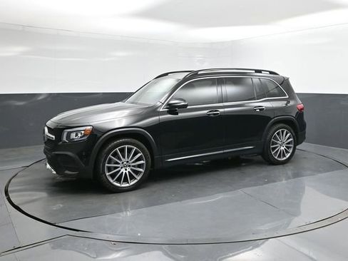 Certified 2023 Mercedes-Benz GLB 250 image 1