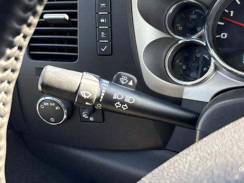 Used 2007 GMC Sierra 2500 SLE w/ EZ-Lift Tailgate Package image 33