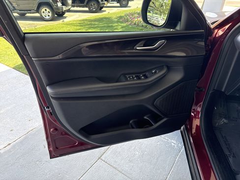 Used 2023 Jeep Grand Cherokee L Laredo w/ Trailer Tow Group (B) image 13