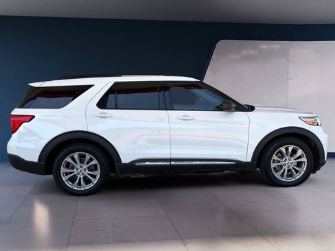 Used 2021 Ford Explorer XLT w/ Equipment Group 202A RWD image 6