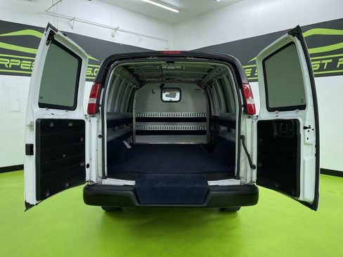 Used 2019 Chevrolet Express 2500 image 9