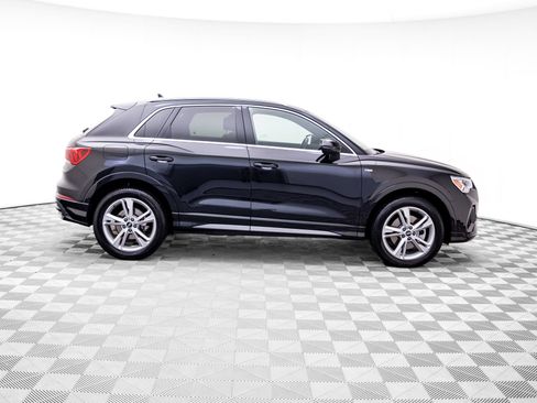 Used 2021 Audi Q3 2.0T Premium Plus w/ Premium Plus Package AWD/4WD image 6
