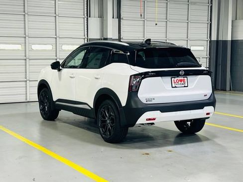 New 2026 Nissan Kicks SR FWD image 14