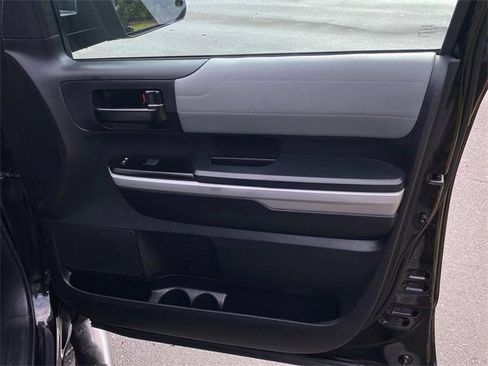 Used 2020 Toyota Tundra Limited image 37