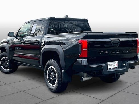 Used 2025 Toyota Tacoma TRD Off-Road image 11