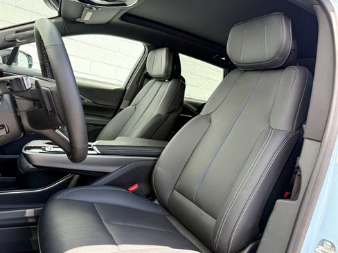 Certified 2024 Cadillac Lyriq Luxury AWD/4WD image 16